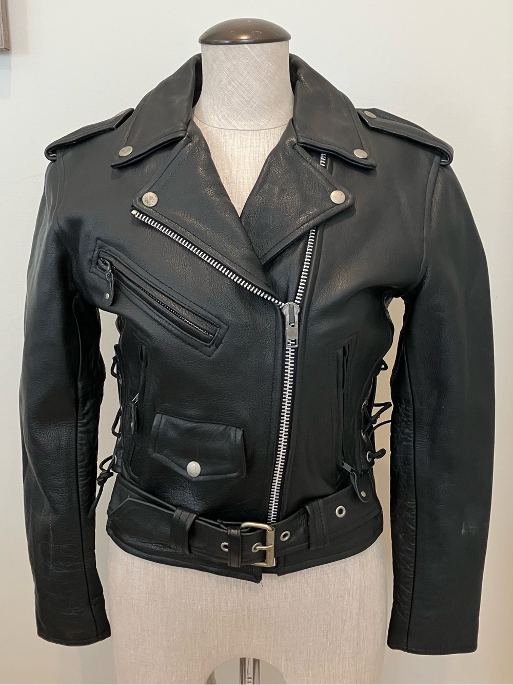 LEATHER KING WOMENS MOTORCYCLE JACKET SZ XS